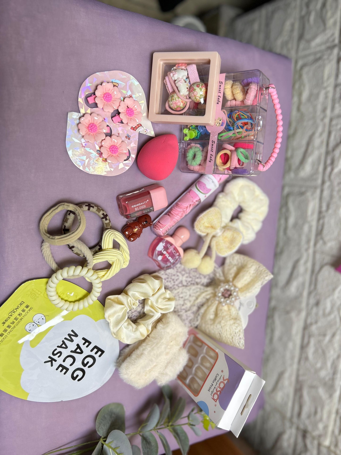 Tiny Treasures Box